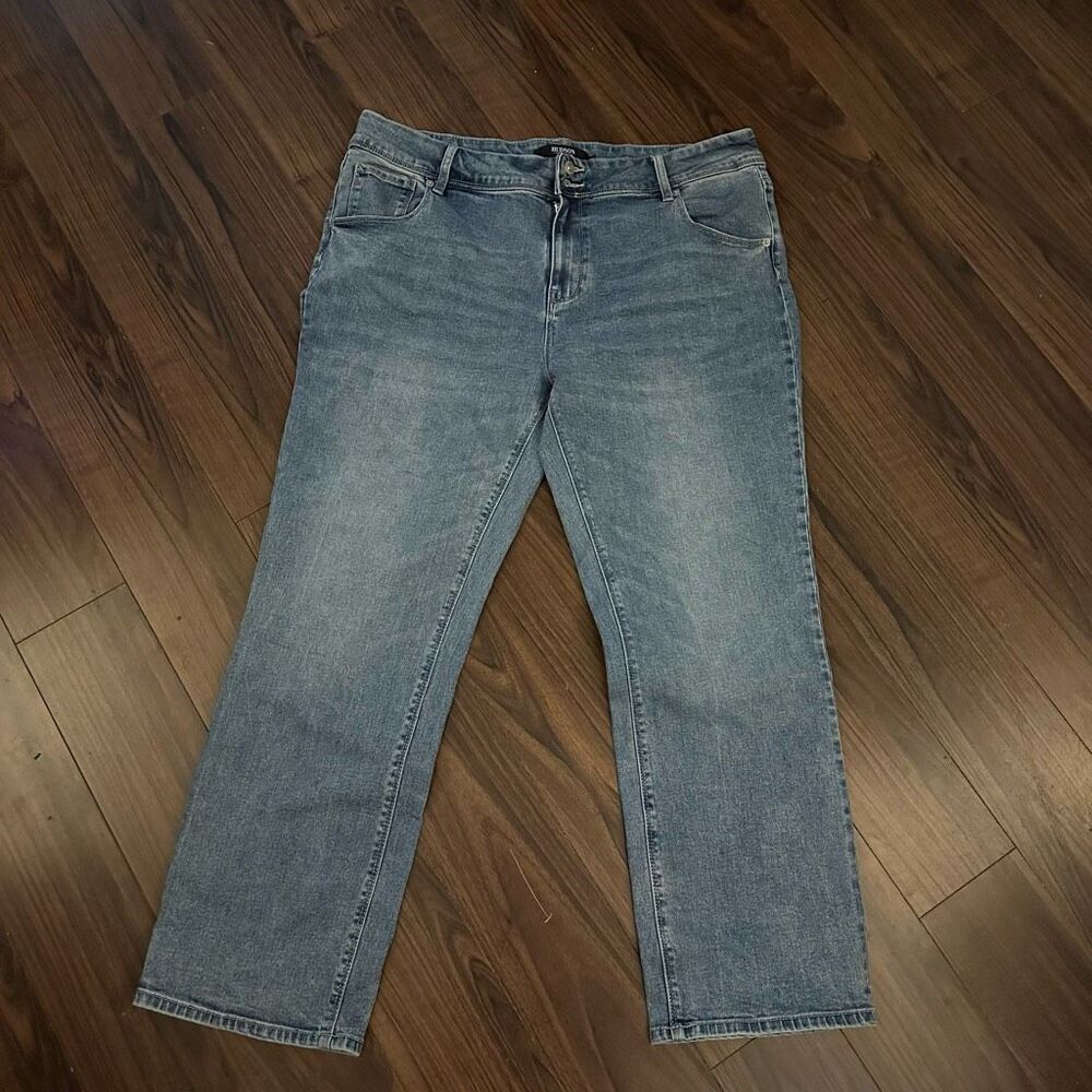 Hudsonโ16 straight leg jeans women medium wash